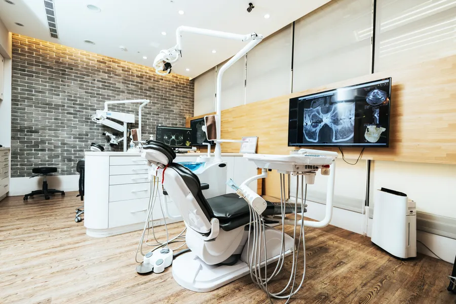 Dr. Brian Mitchell & Associates treatment room